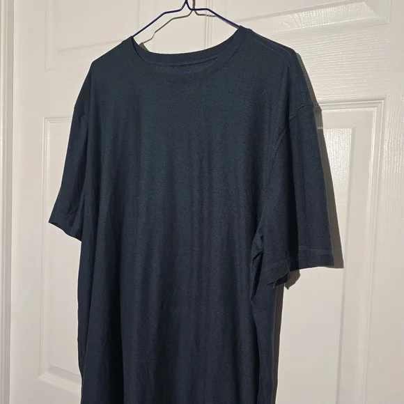 VUORI Strato Tech Tee - Picture 2 of 4